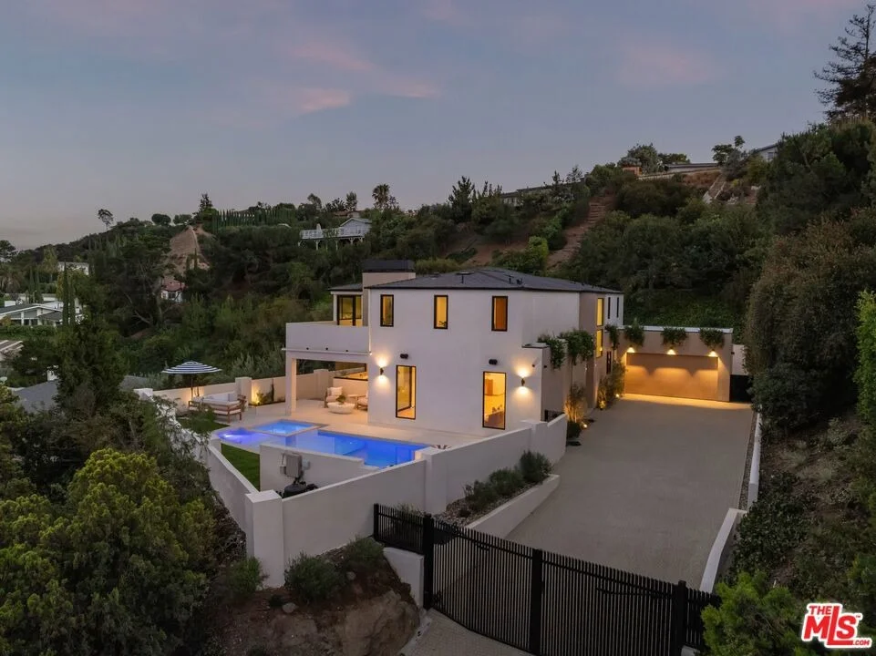 Photo of 8636 Edwin Drive