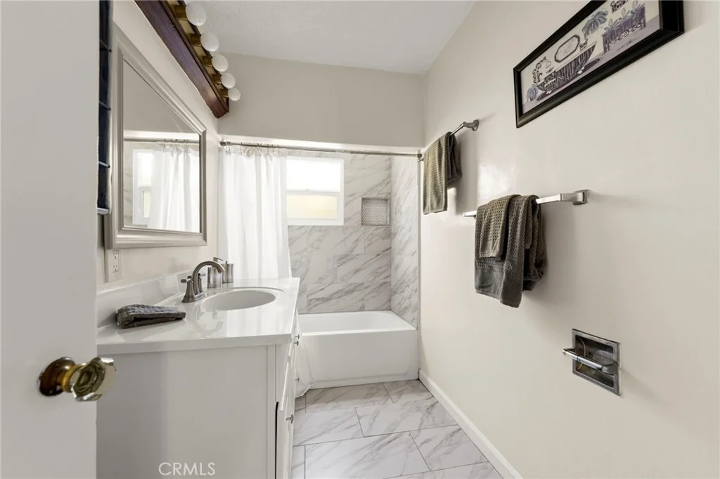 Photo of 421 Milton Drive