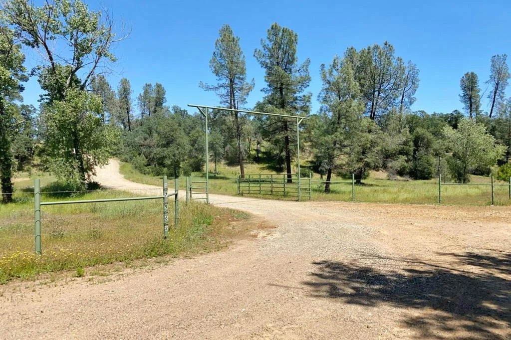 Photo of 17962 Coyote Lane