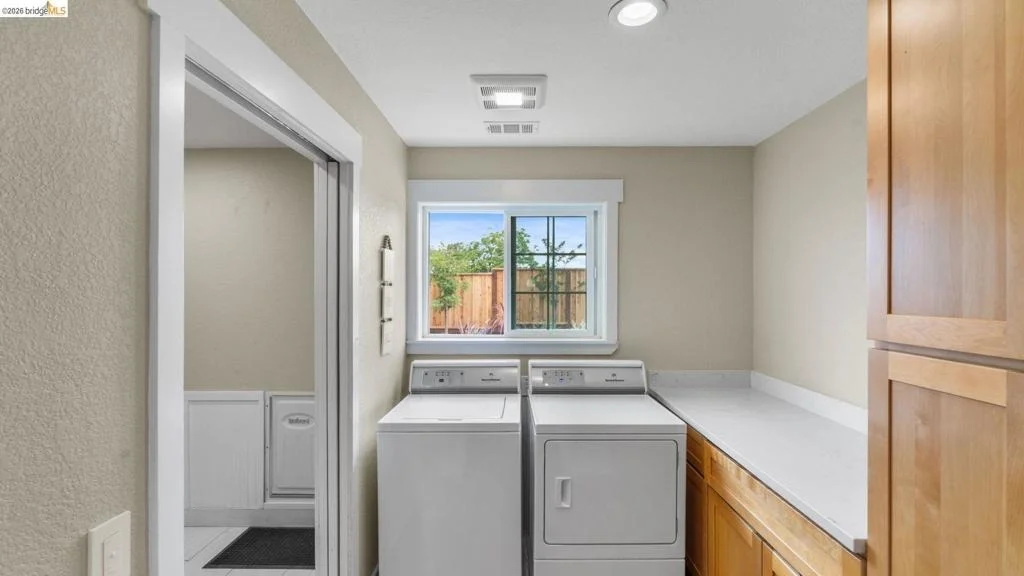 Photo of 700 Brownstone RD
