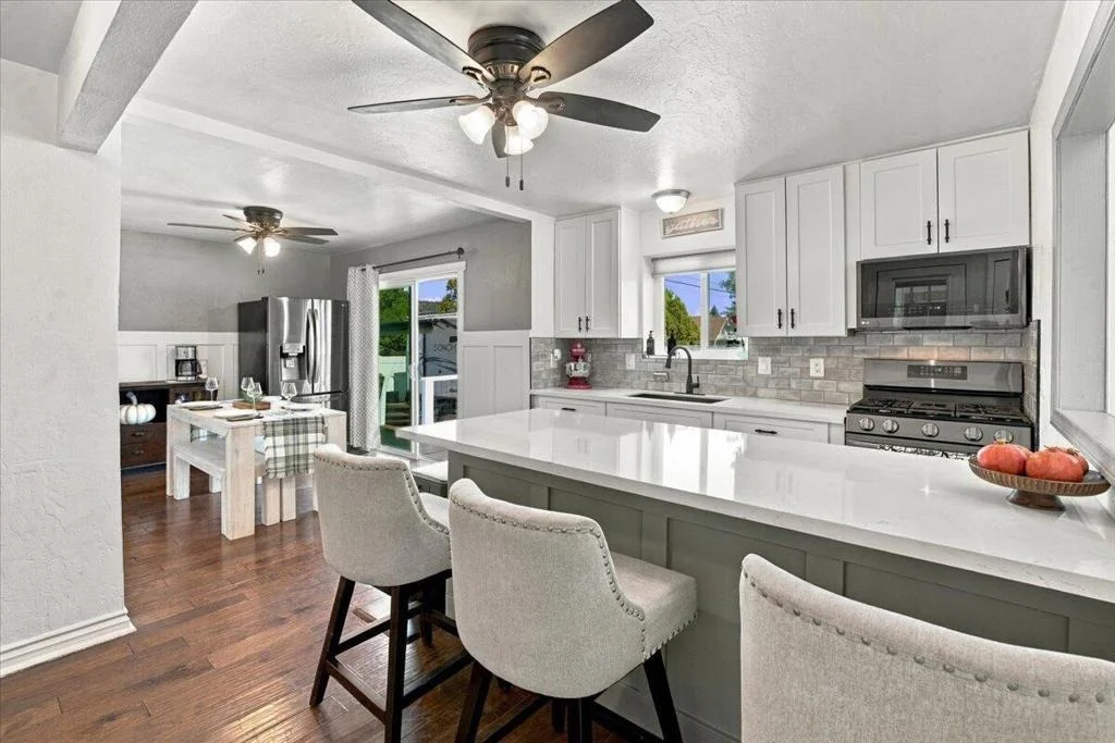 Photo of 2125 State Lane