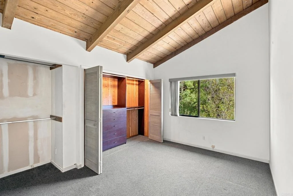 Photo of 4525 Lyons Drive