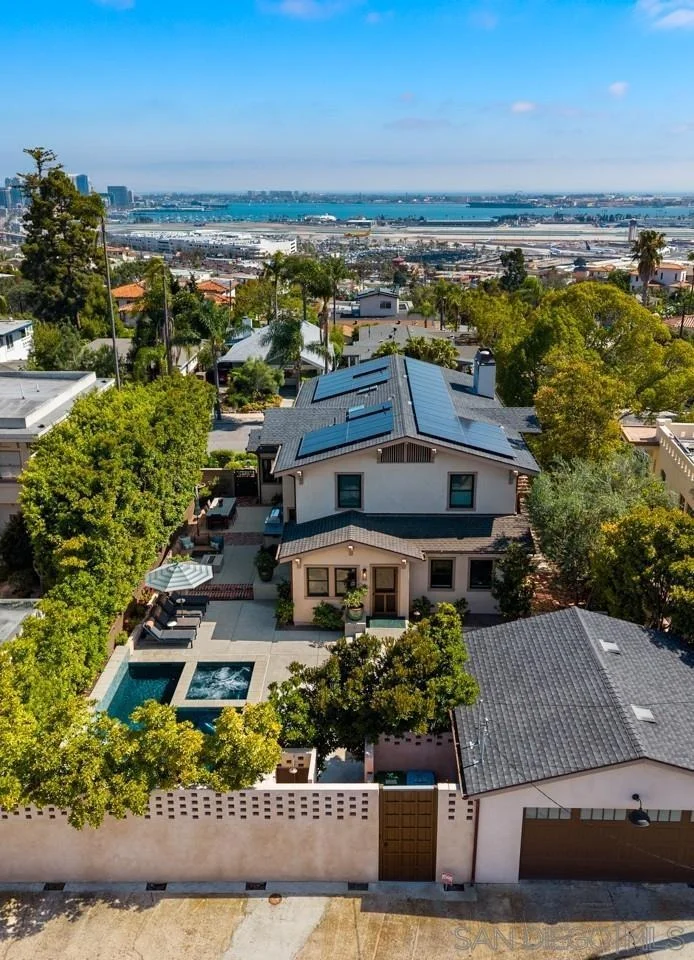 Photo of 3929 Alameda Dr