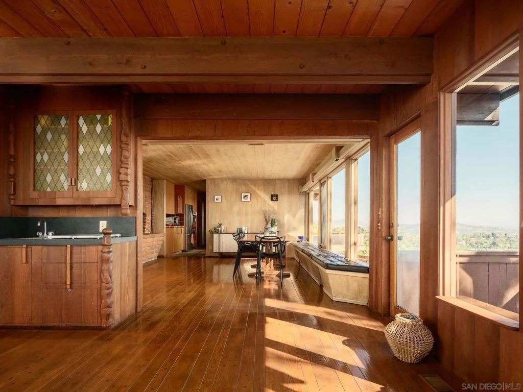 Photo of 9450 Sunset Drive