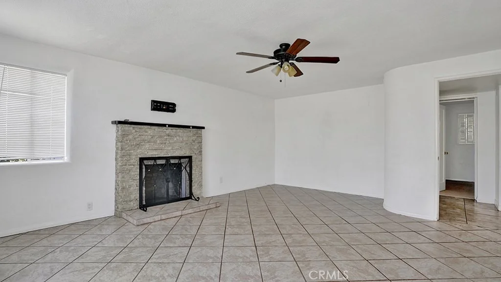 Photo of 1226 W North