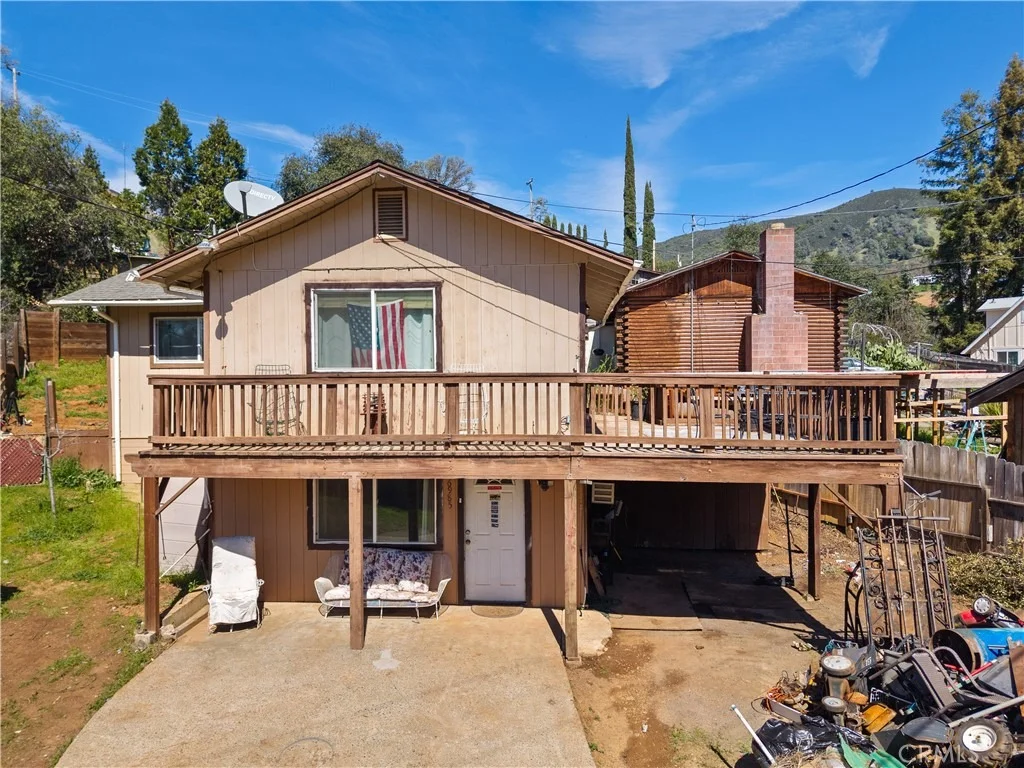 Photo of 6985 Floyd Way