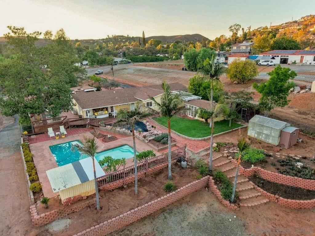 Photo of 11473 Valle Vista Road