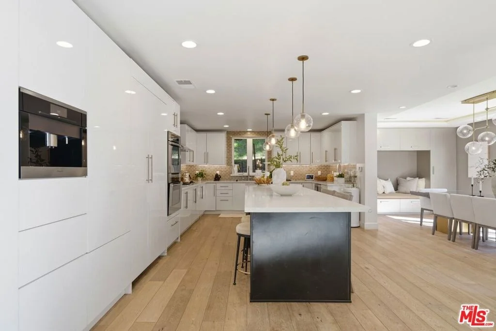 Photo of 7546 Devista Drive