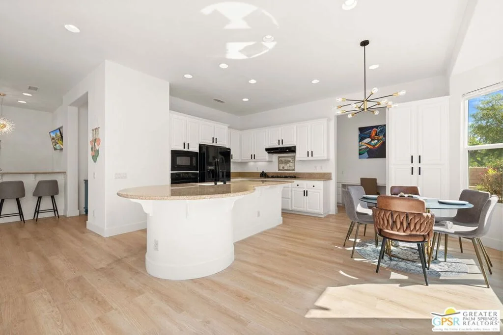 Photo of 65 Shoreline Drive