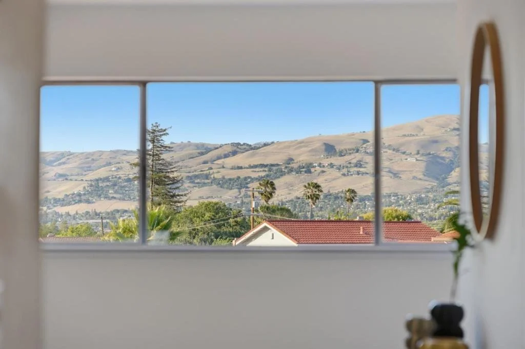 Photo of 4199 Loganberry Drive