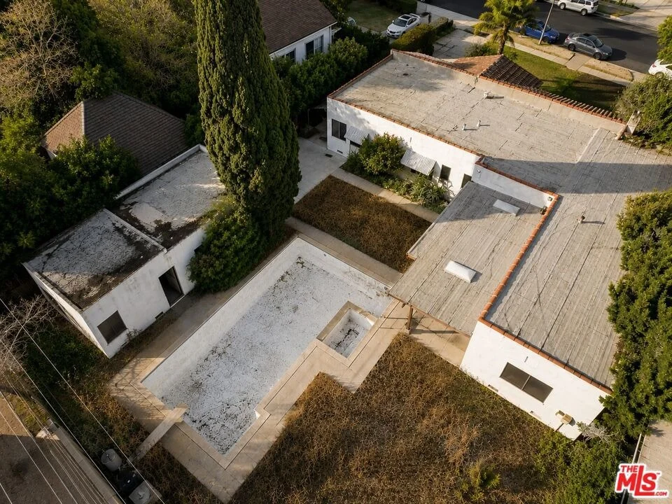 Photo of 513 N Rexford Drive