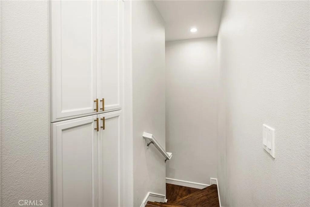 Photo of 439 N Naranjal