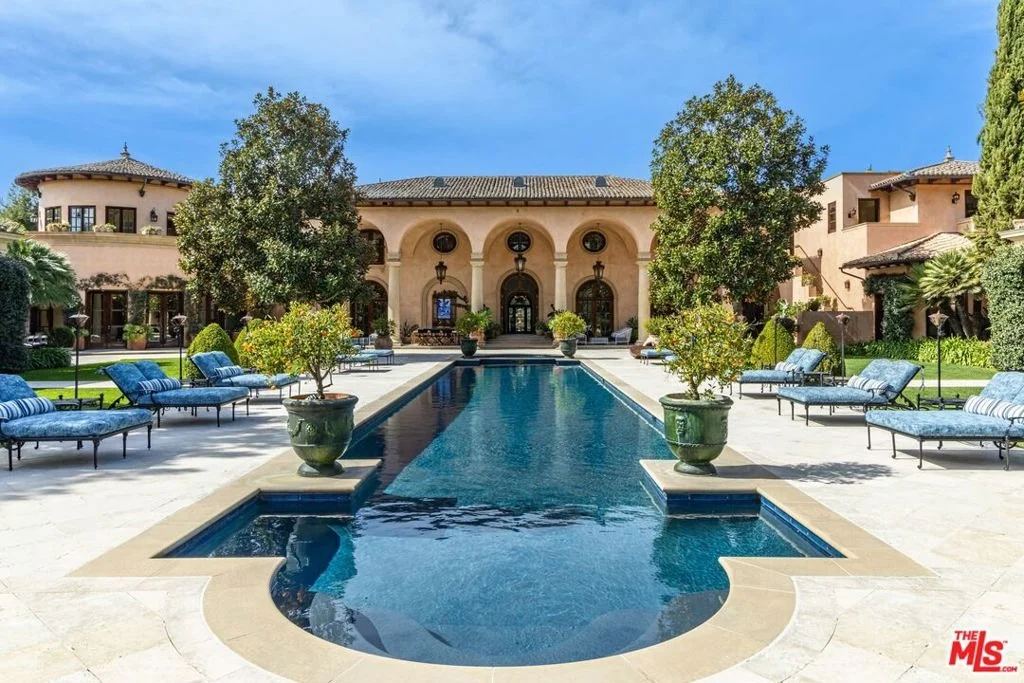 Photo of 77 Beverly Park Lane