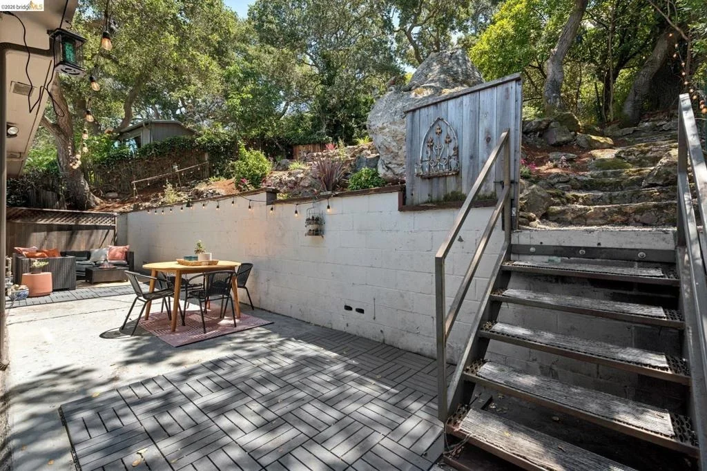 Photo of 515 Vincente Ave