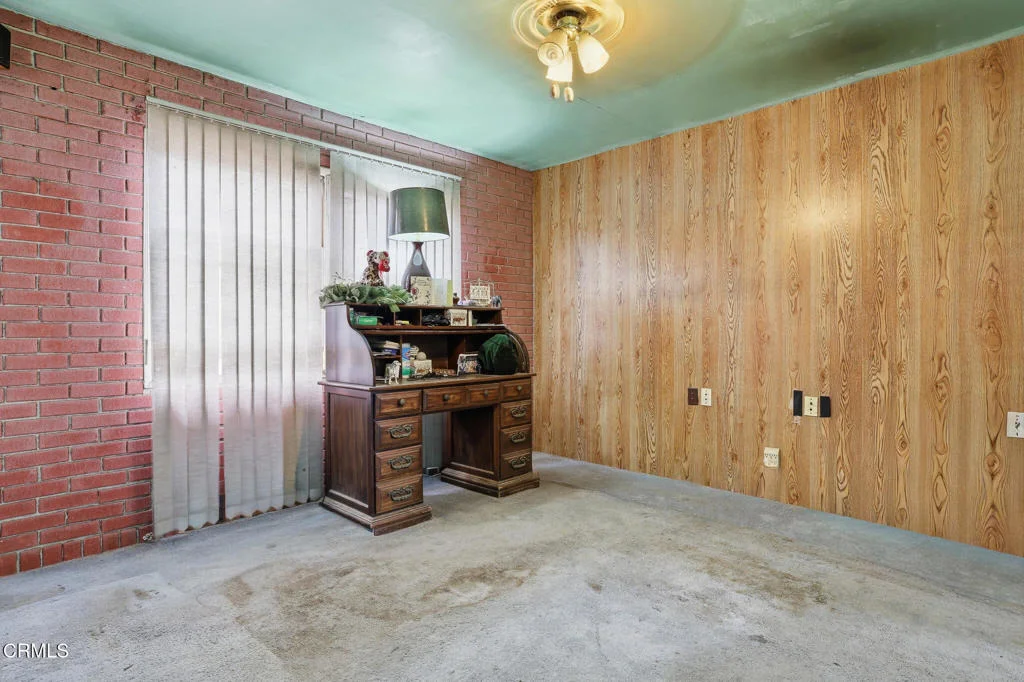 Photo of 456 E Poplar Street