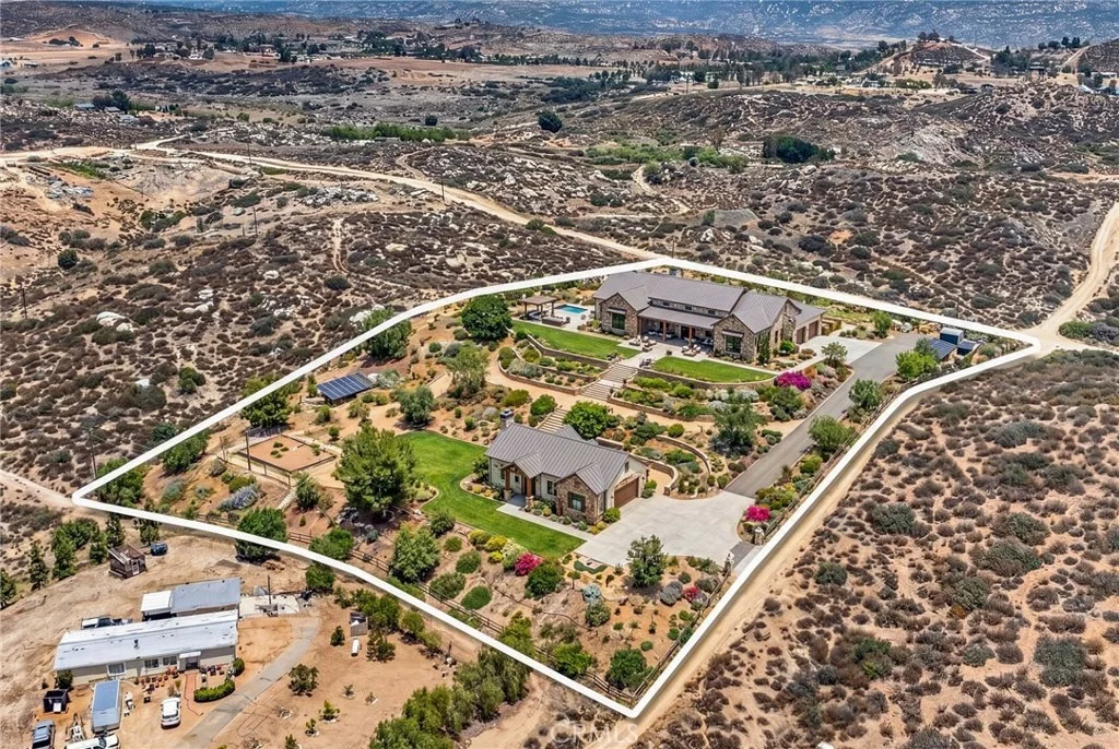Photo of 41720 Oak Canyon Road