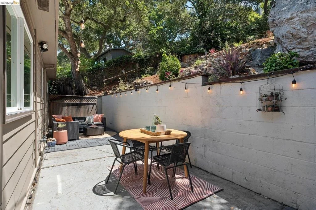 Photo of 515 Vincente Ave