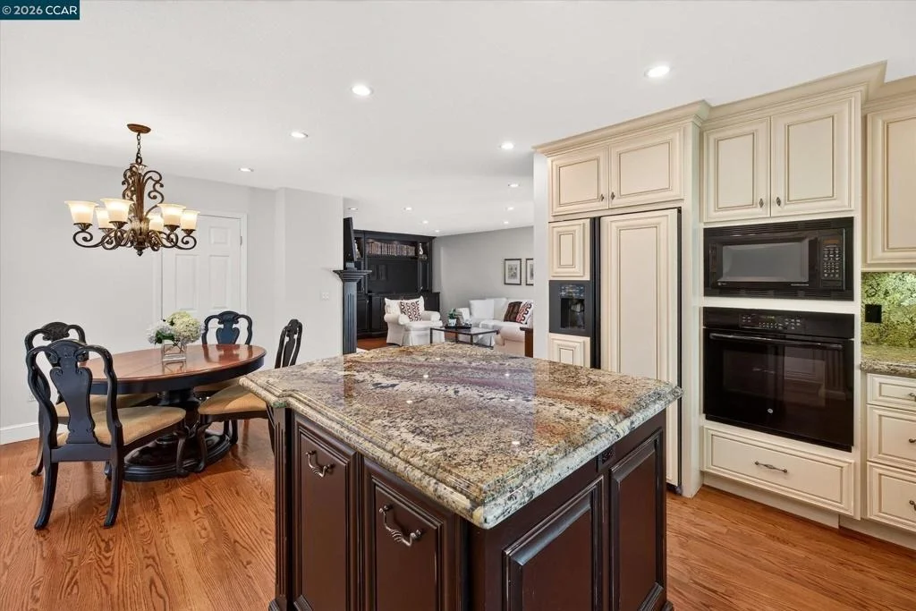 Photo of 549 Buttonwood Dr