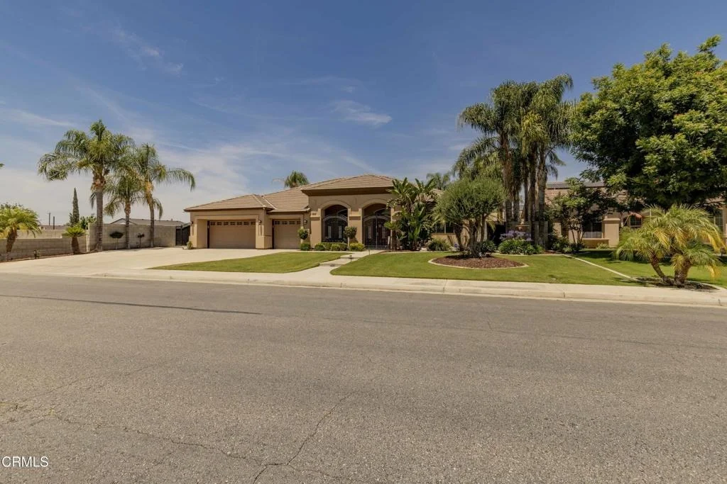 Photo of 13510 Hinault Drive