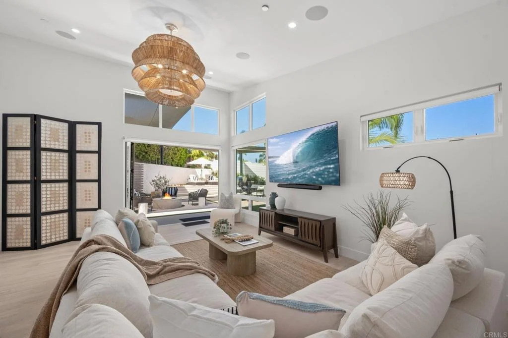Photo of 141 W Leucadia Blvd