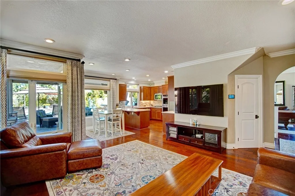 Photo of 445 Somerset Circle
