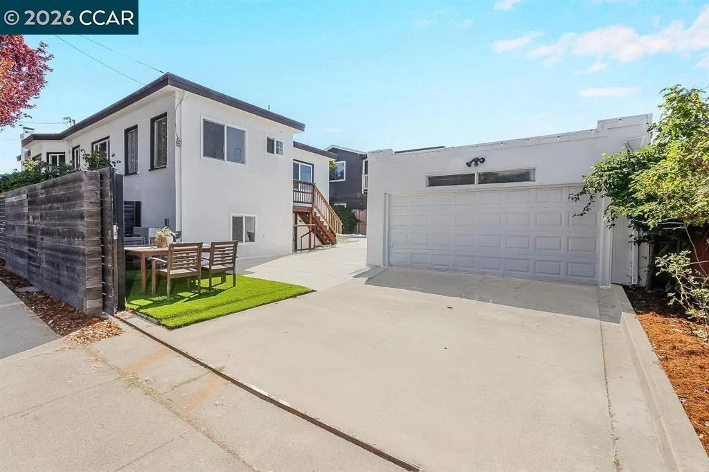Photo of 1300 Kains Ave