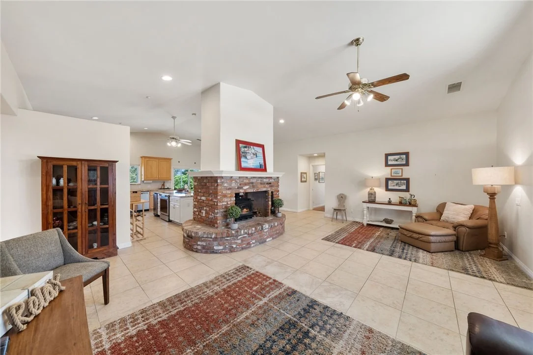 Photo of 2713 E Mission