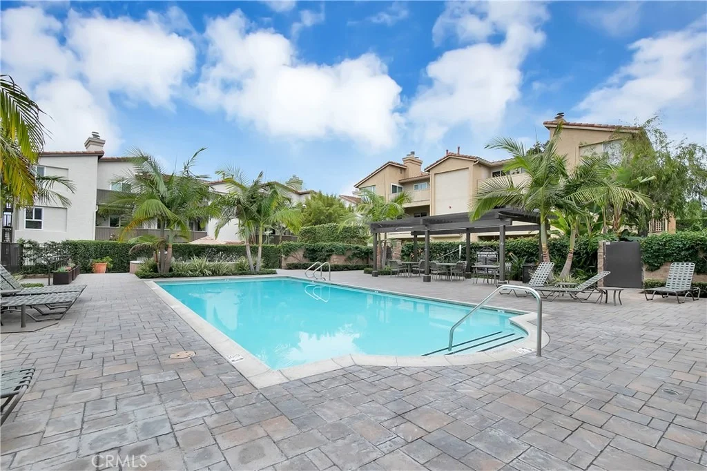 Photo of Unit F at 4 Corniche Drive