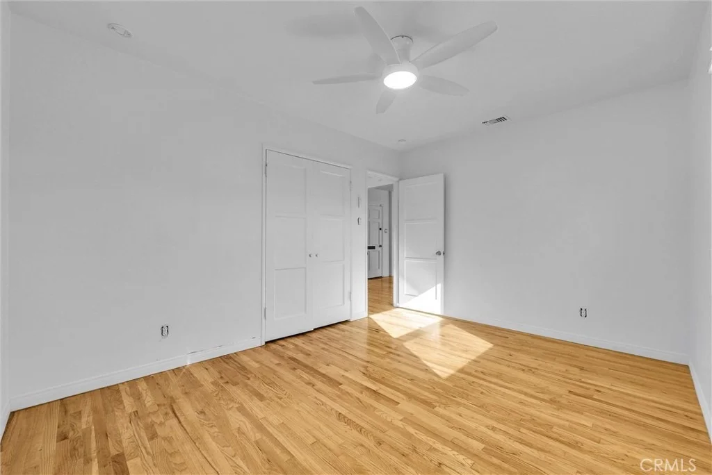 Photo of 6049 Colonial