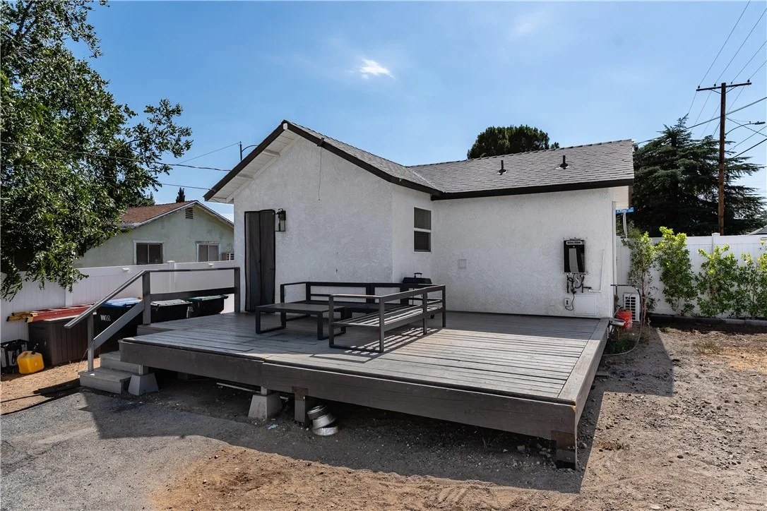 Photo of 582 N Almond