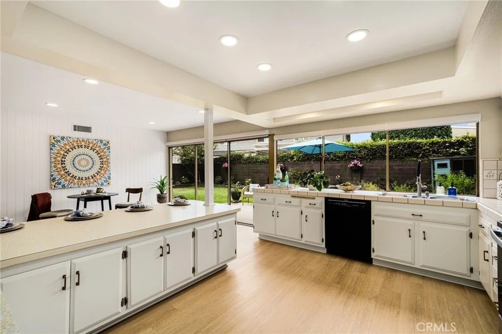 Photo of 9327 Lexington Street