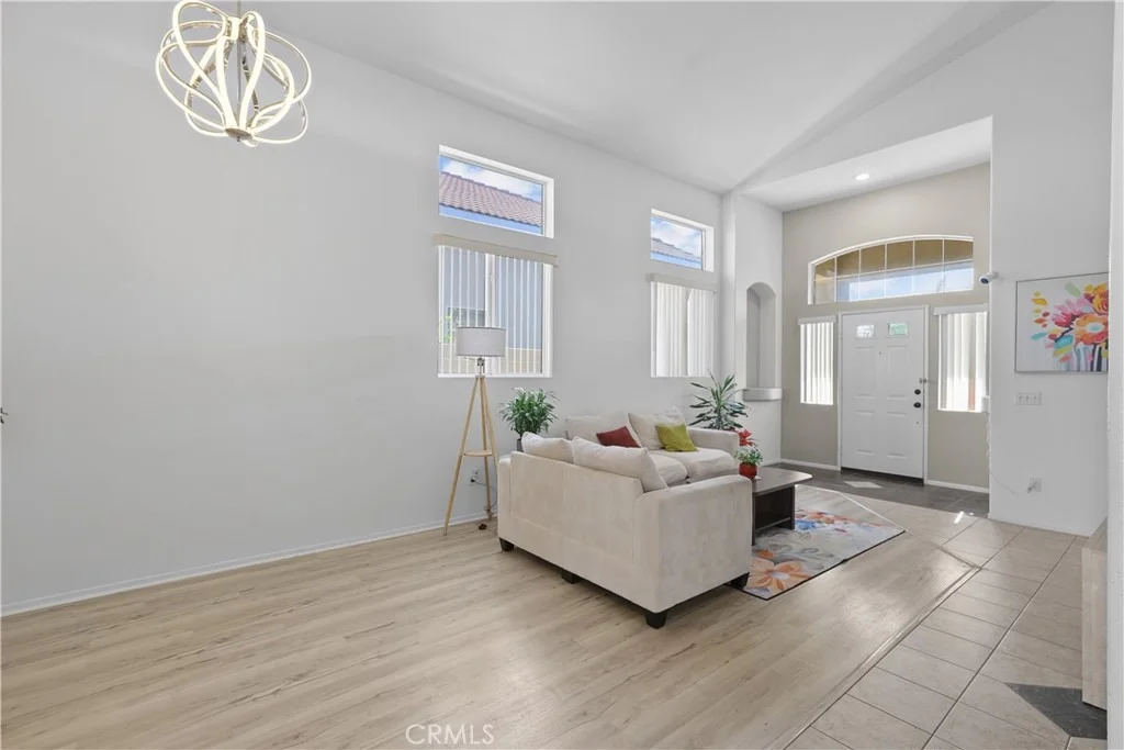 Photo of 39755 Naples