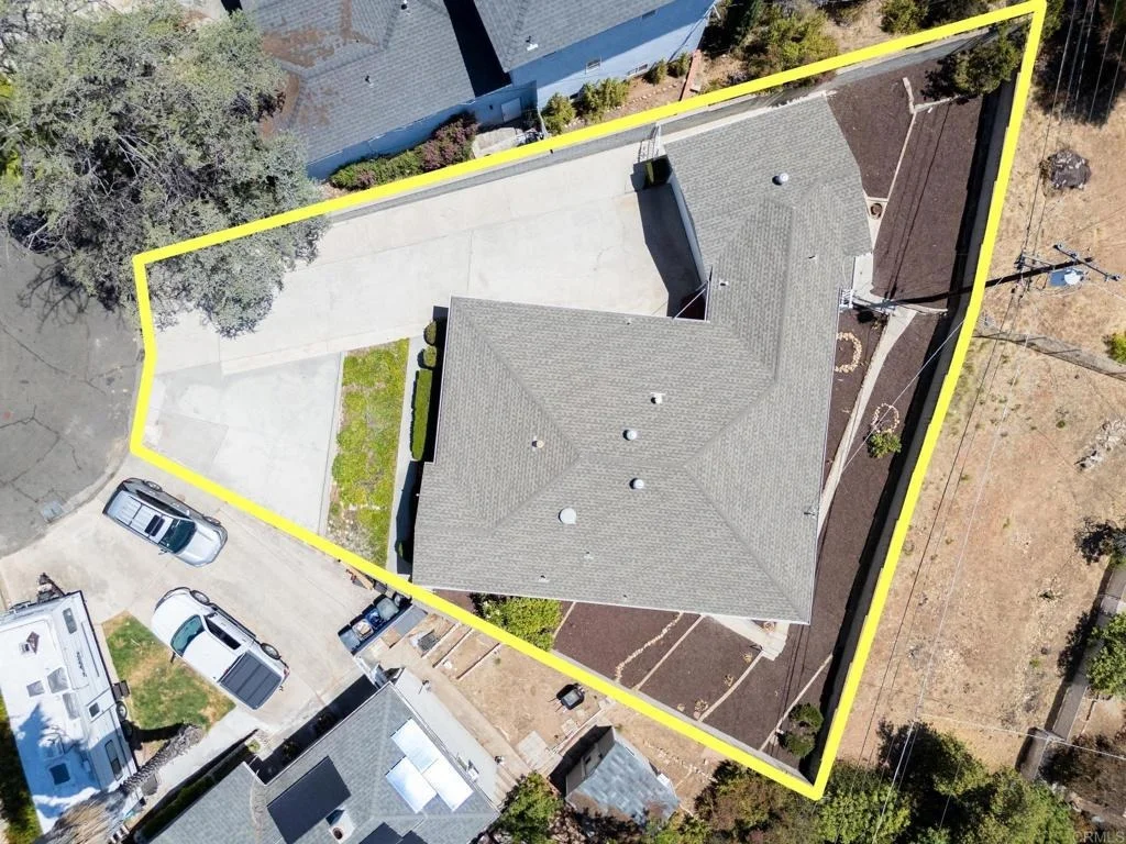 Photo of 4235 Francis Way