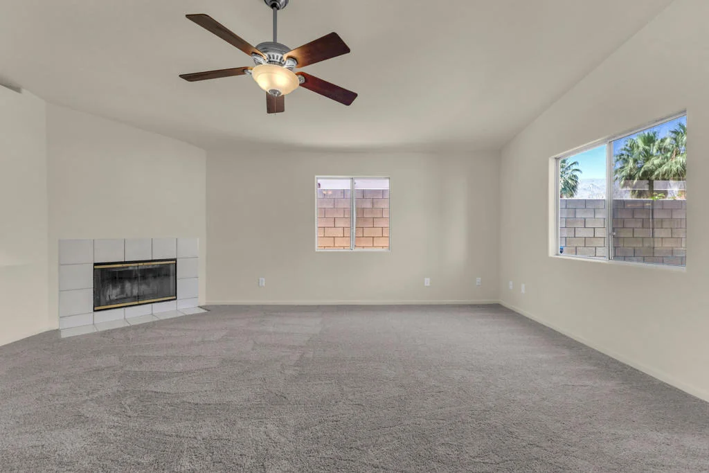 Photo of 52300 Avenida Herrera