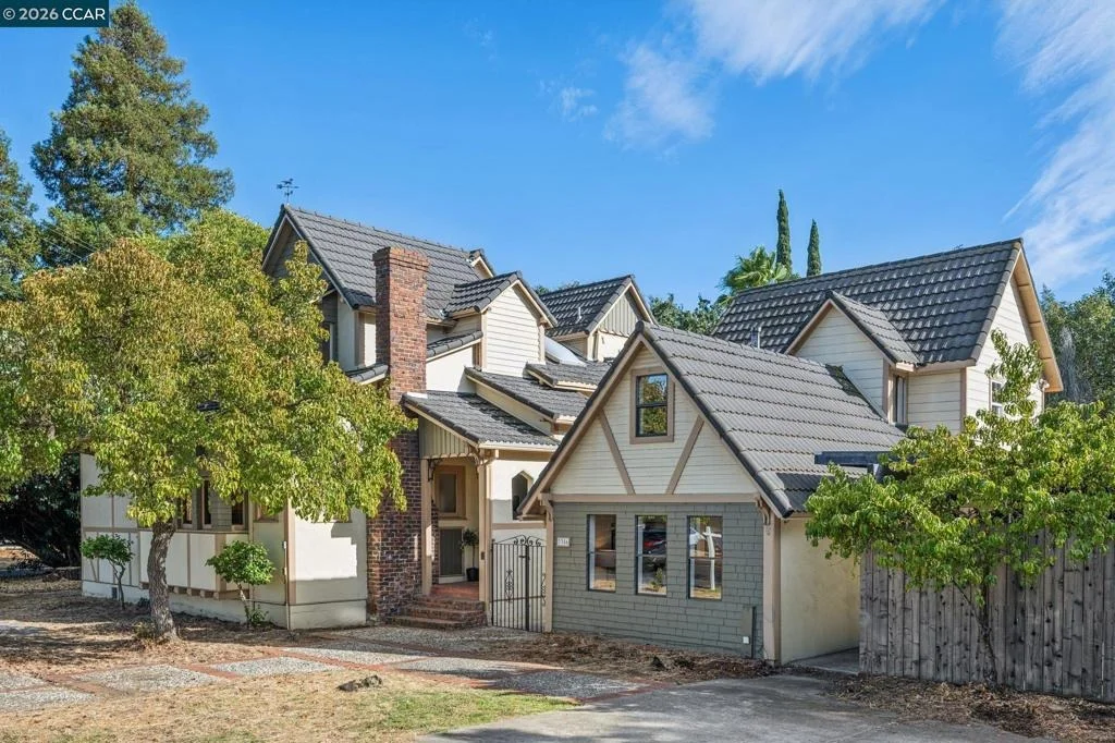 Photo of 3386 Cowell Rd