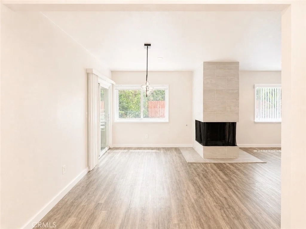 Photo of 1260 Grove Ave