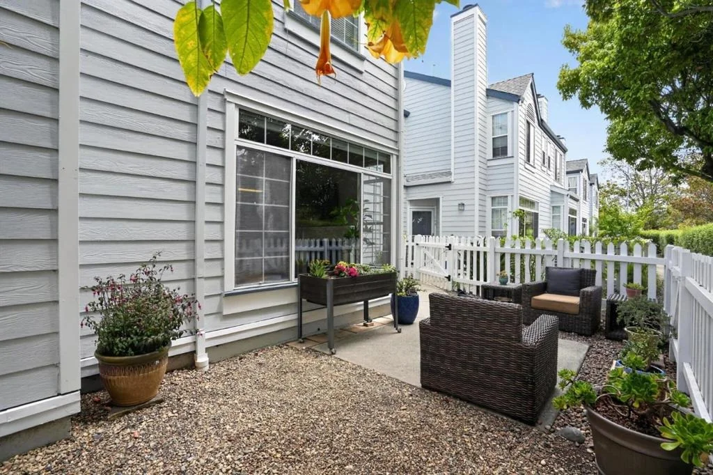 Photo of 108 Commodore Drive