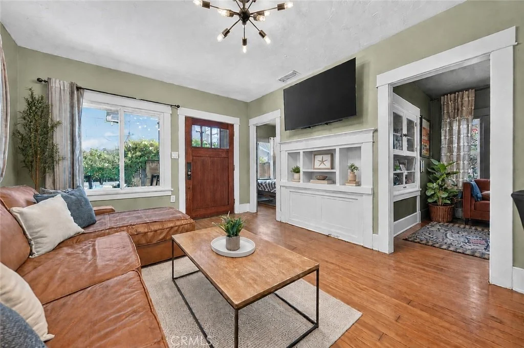 Photo of 523 Olive