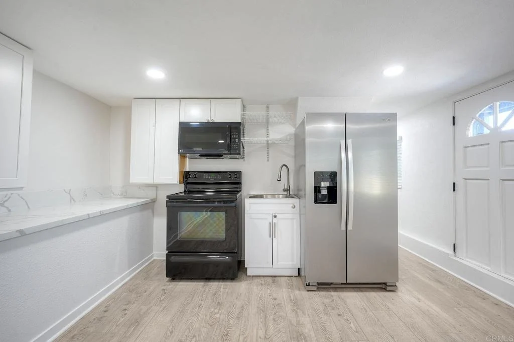 Photo of 2449 Primrose Ave