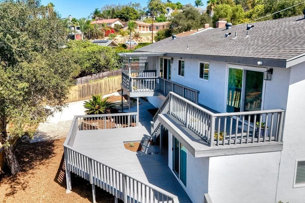 Photo of 2449 Primrose Ave