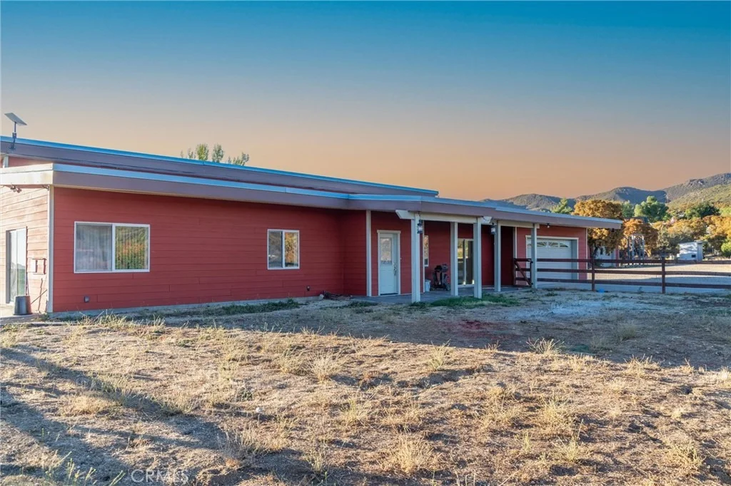 Photo of 37626 Cruces