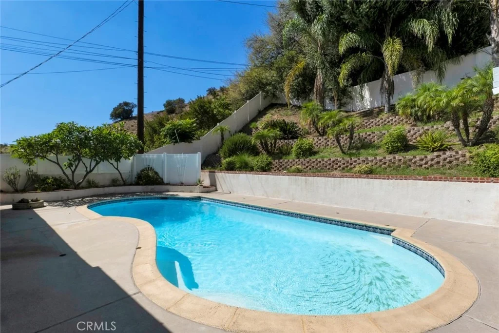 Photo of 10025 Roscoe Boulevard