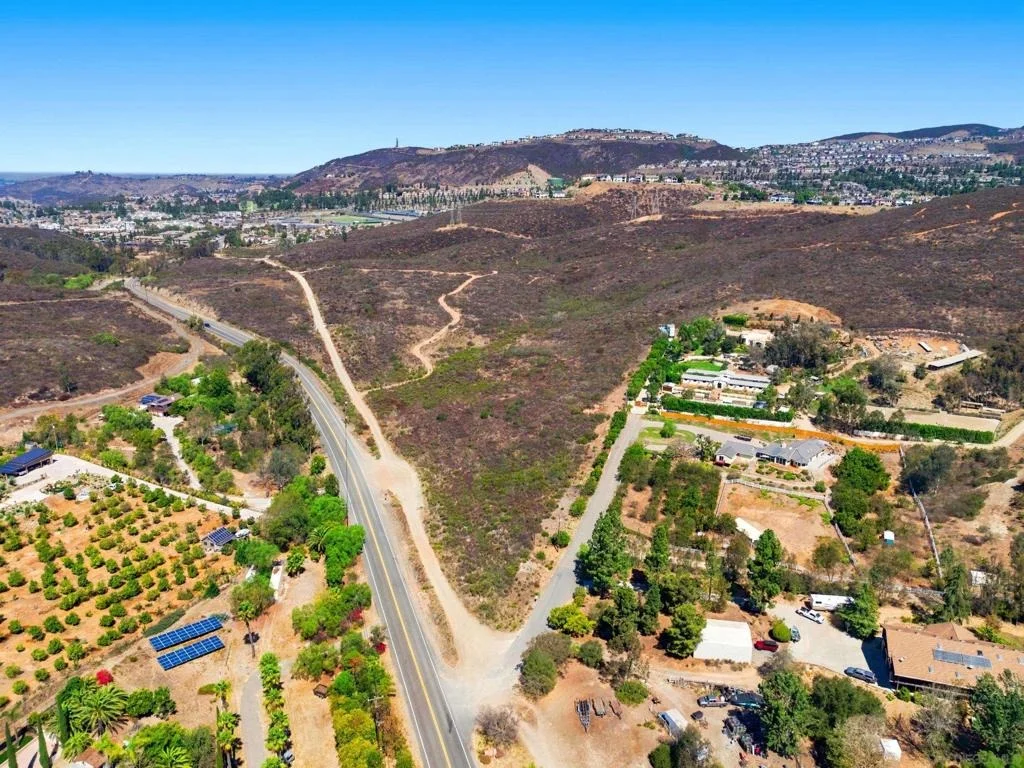 Photo of 20753 Elfin Forest Rd
