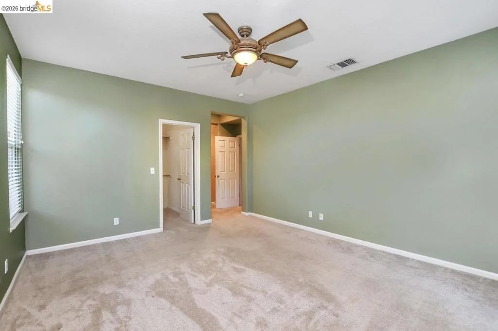 Photo of 2533 Crescent Way