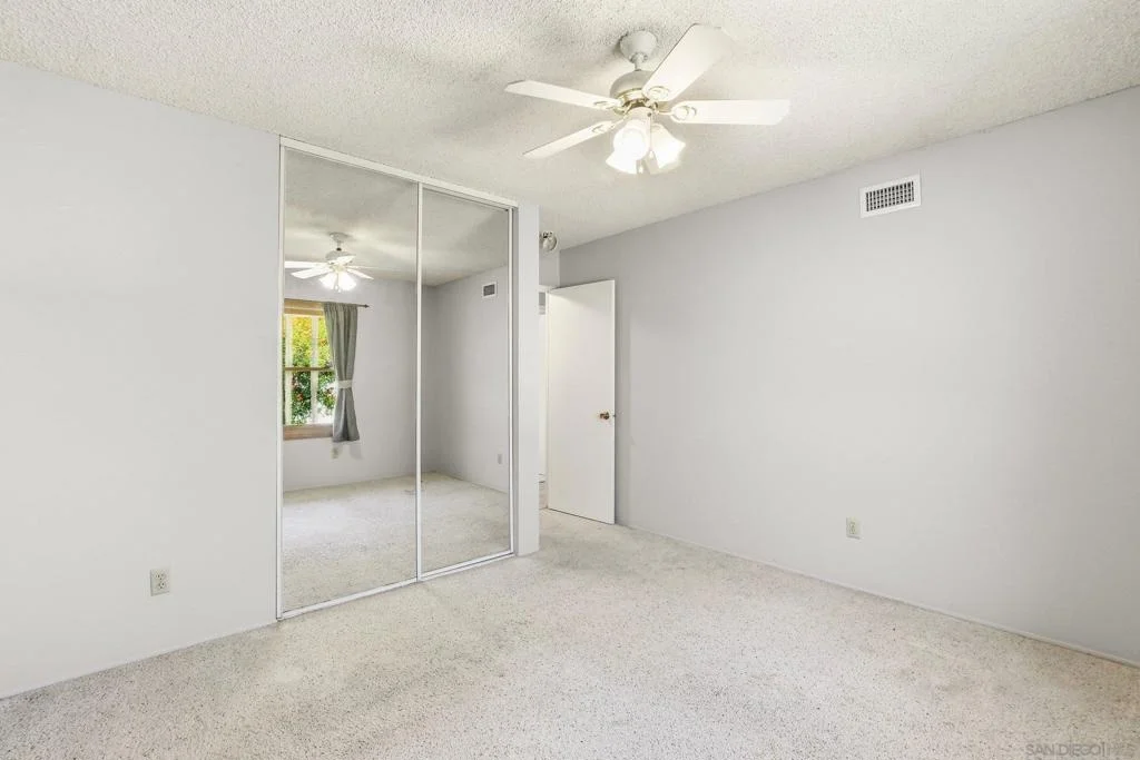Photo of 8817 Annandale
