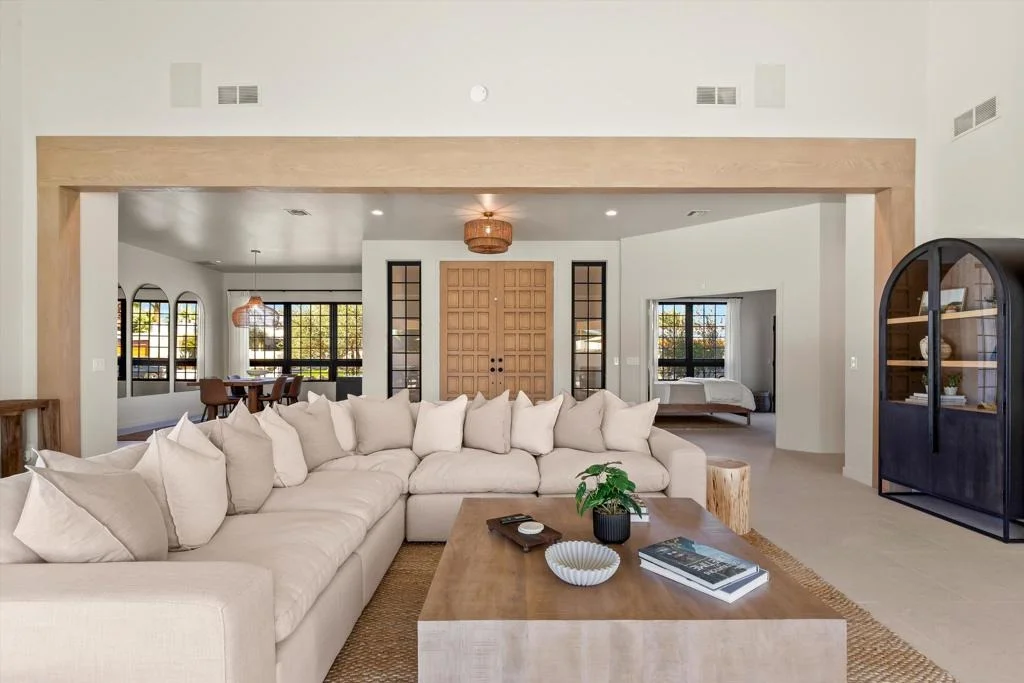 Photo of 45580 Williams Road