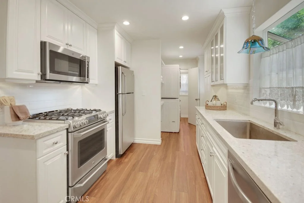 Photo of 1212 N Lemon