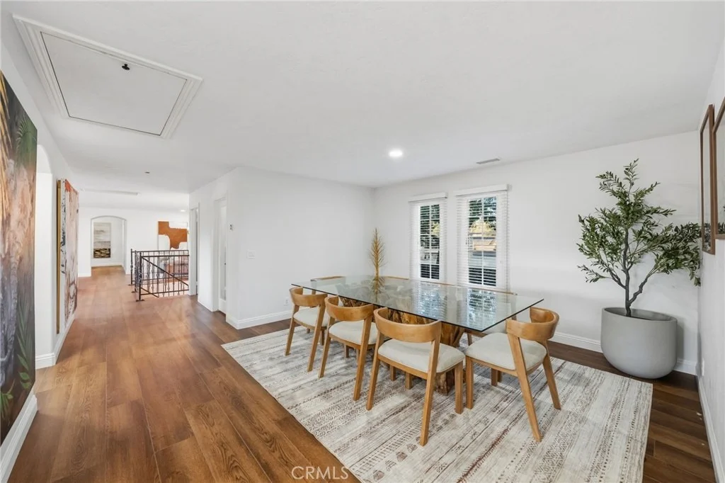 Photo of 40900 Via Los Altos
