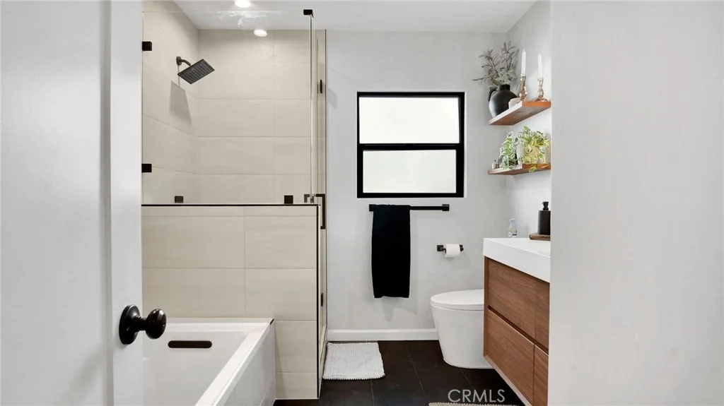 Photo of 15129 La Forge Street