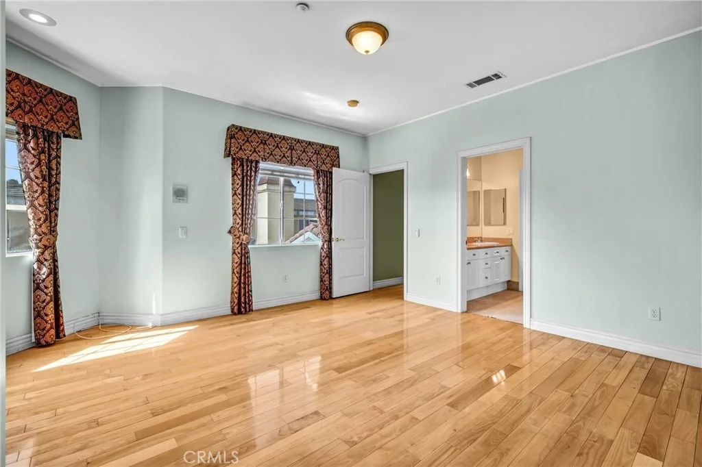 Photo of 2223 S 2nd Avenue